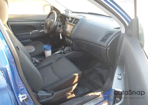 2019 Mitsubishi Outlander Sport 2.0 Es z USA, uszkodzony, nr VIN JA4AR3AU8KU033203